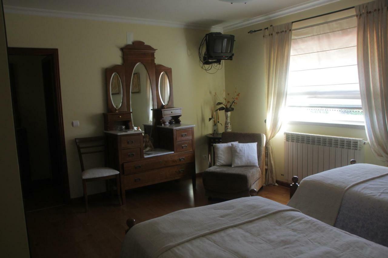 Quartos Em Vivenda Serra Da Estrela Celorico Da Beira Exterior foto